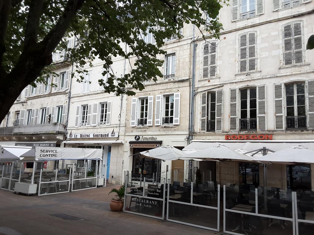 Sur Le Vieux Port Appartement Vue Sur Mer La Rochelle  Exterior photo
